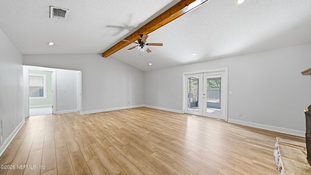 5340 GATHERING OAKS Court E, Jacksonville, FL 32258