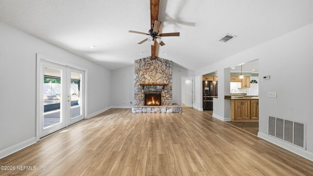 5340 GATHERING OAKS Court E, Jacksonville, FL 32258