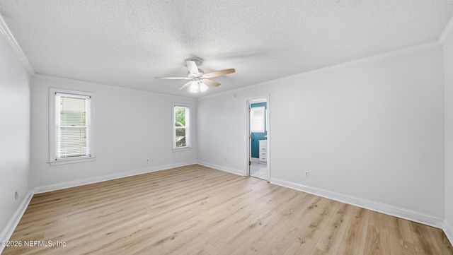 5340 GATHERING OAKS Court E, Jacksonville, FL 32258