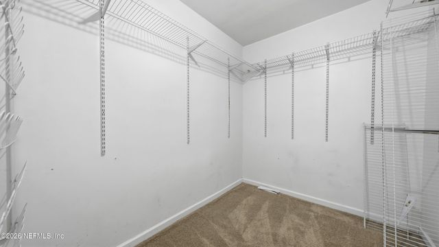 5340 GATHERING OAKS Court E, Jacksonville, FL 32258