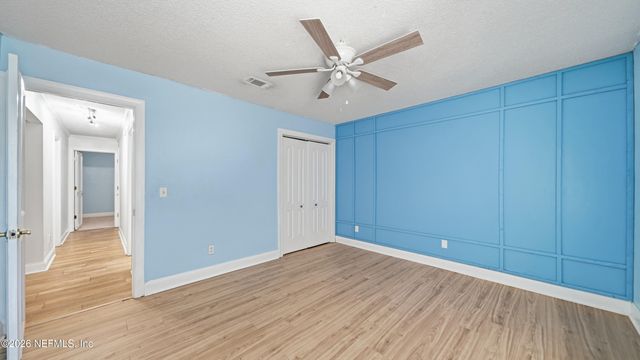 5340 GATHERING OAKS Court E, Jacksonville, FL 32258