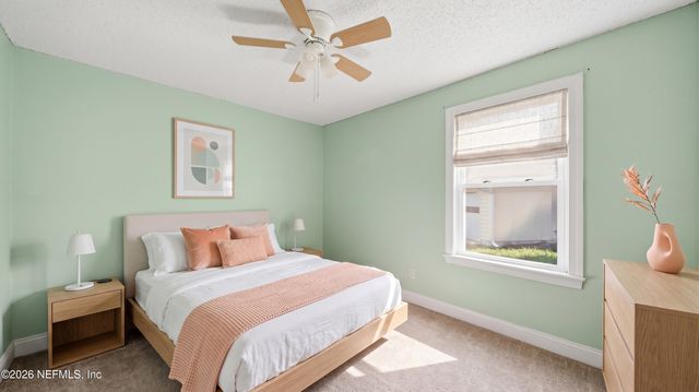 5340 GATHERING OAKS Court E, Jacksonville, FL 32258