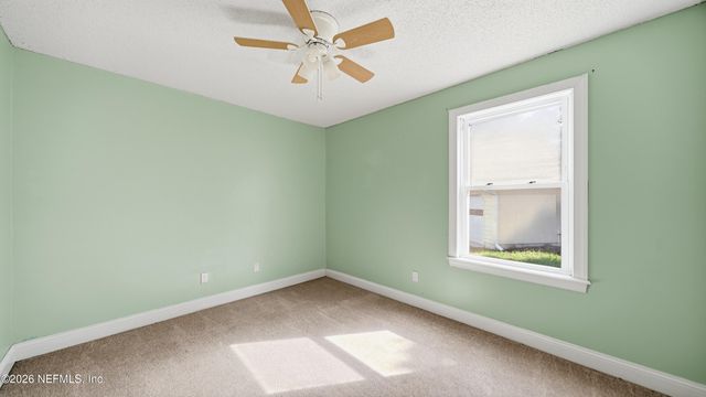 5340 GATHERING OAKS Court E, Jacksonville, FL 32258