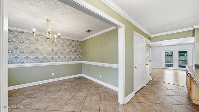 5340 GATHERING OAKS Court E, Jacksonville, FL 32258