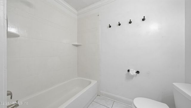 5340 GATHERING OAKS Court E, Jacksonville, FL 32258