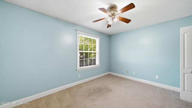 5340 GATHERING OAKS Court E, Jacksonville, FL 32258