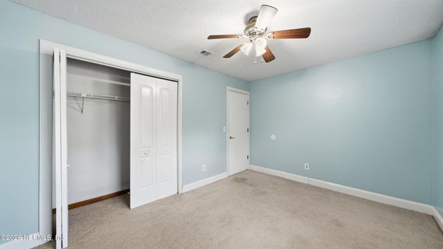 5340 GATHERING OAKS Court E, Jacksonville, FL 32258