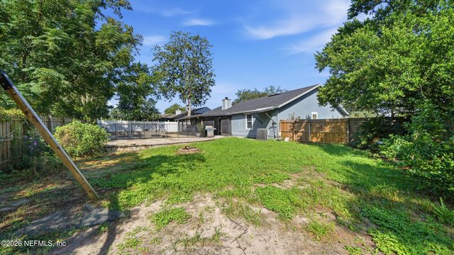 5340 GATHERING OAKS Court E, Jacksonville, FL 32258