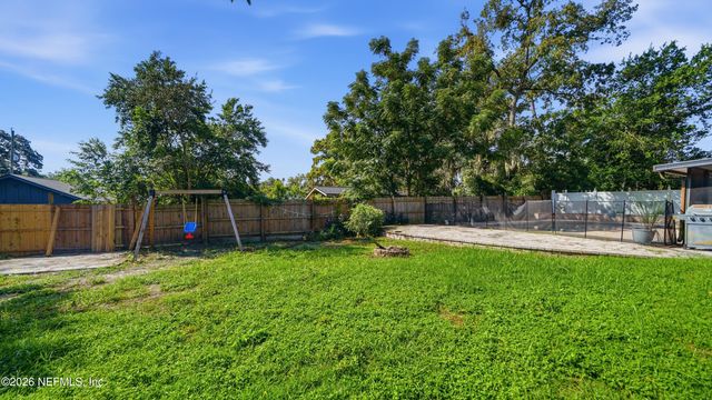 5340 GATHERING OAKS Court E, Jacksonville, FL 32258
