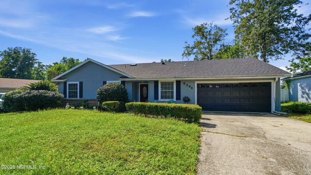 5340 GATHERING OAKS Court E, Jacksonville, FL 32258