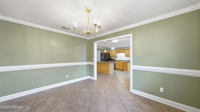 5340 GATHERING OAKS Court E, Jacksonville, FL 32258
