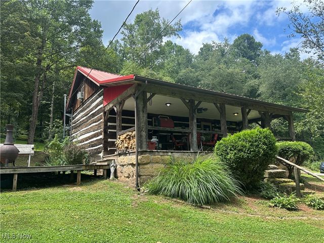 325 N Fork Road, New Matamoras, OH 45767