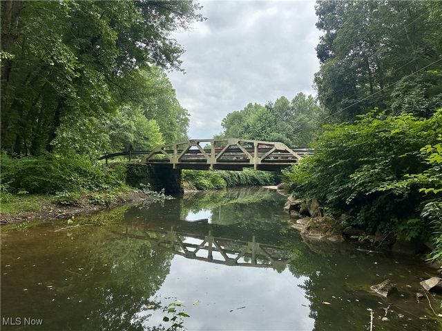 325 N Fork Road, New Matamoras, OH 45767