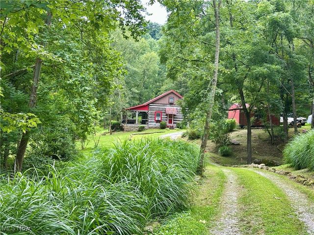 325 N Fork Road, New Matamoras, OH 45767