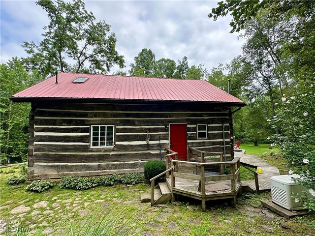 325 N Fork Road, New Matamoras, OH 45767