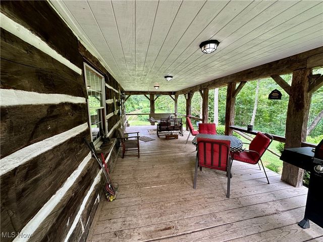 325 N Fork Road, New Matamoras, OH 45767