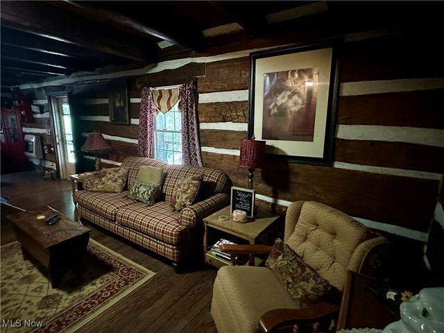 325 N Fork Road, New Matamoras, OH 45767