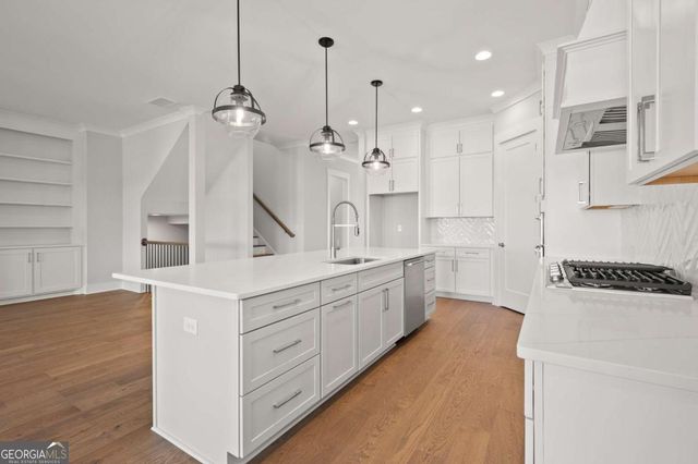 466 Chandler Lane, Woodstock, GA 30188