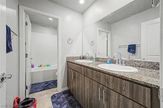 4515 Ginger Hills Avenue, Las Vegas, NV 89141