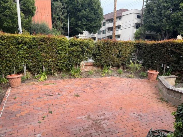 1437 Greenfield Avenue, Los Angeles, CA 90025