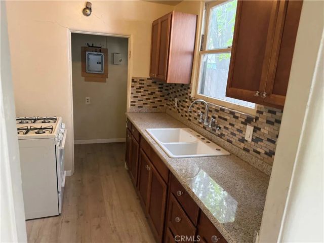 1437 Greenfield Avenue, Los Angeles, CA 90025