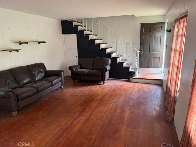 1437 Greenfield Avenue, Los Angeles, CA 90025