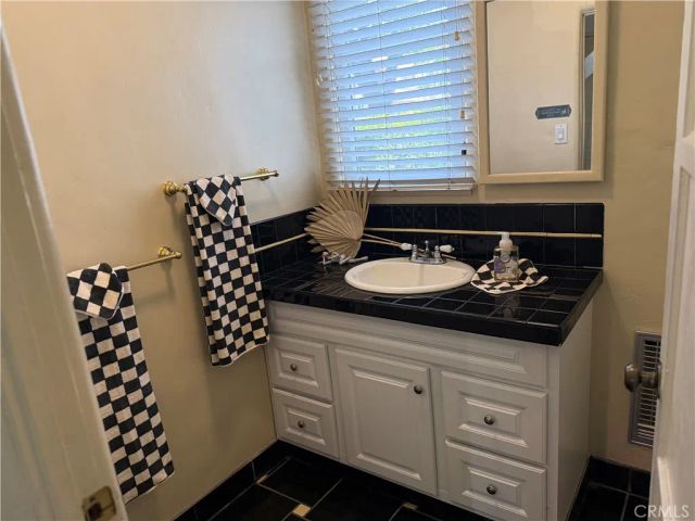 1437 Greenfield Avenue, Los Angeles, CA 90025