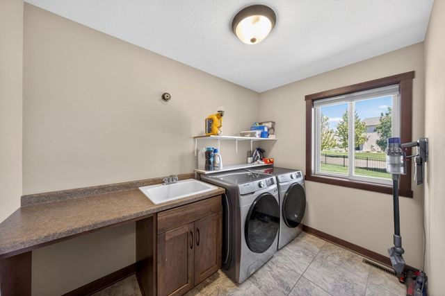 1721 Echo Ridge Street SW, Rochester, MN 55902