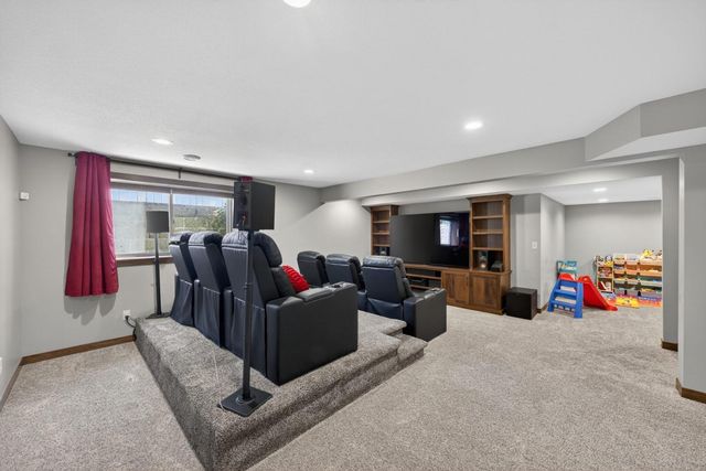 1721 Echo Ridge Street SW, Rochester, MN 55902