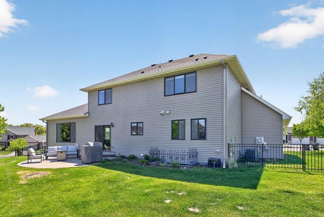 1721 Echo Ridge Street SW, Rochester, MN 55902