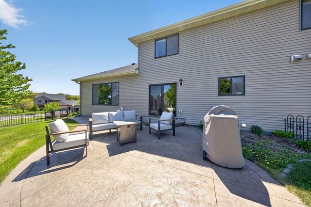 1721 Echo Ridge Street SW, Rochester, MN 55902