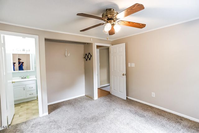 923 Spruce Pine Trail 116, Durham, NC 27705