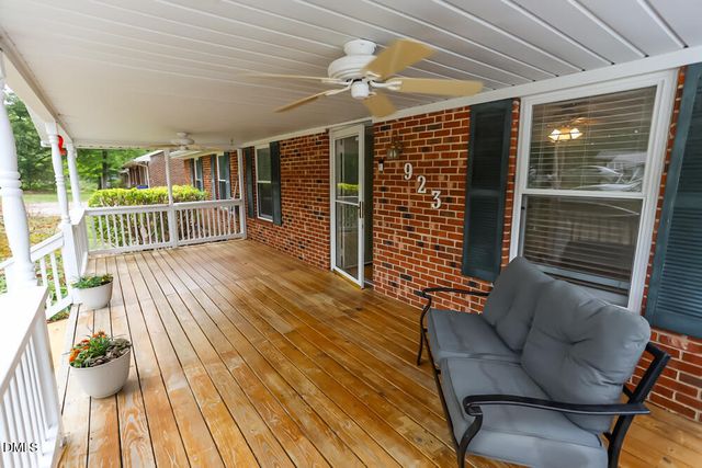 923 Spruce Pine Trail 116, Durham, NC 27705