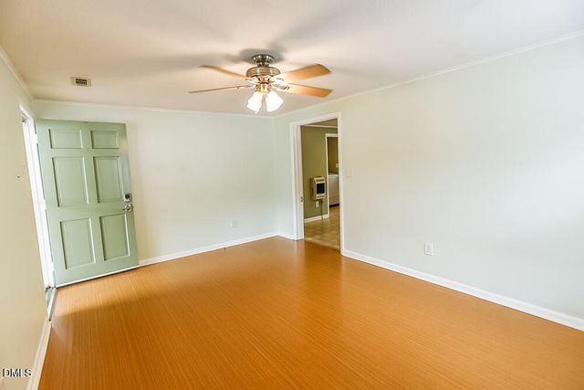 923 Spruce Pine Trail 116, Durham, NC 27705