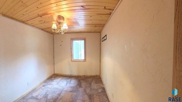 438 S Elmwood Ave Avenue, Sioux Falls, SD 57104
