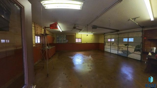 438 S Elmwood Ave Avenue, Sioux Falls, SD 57104