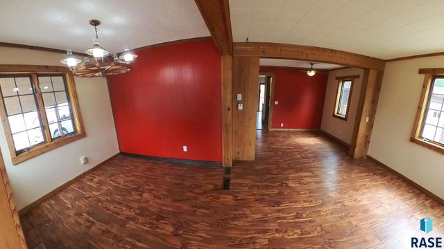 438 S Elmwood Ave Avenue, Sioux Falls, SD 57104