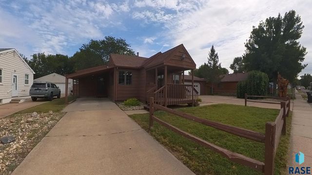 438 S Elmwood Ave Avenue, Sioux Falls, SD 57104