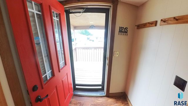 438 S Elmwood Ave Avenue, Sioux Falls, SD 57104