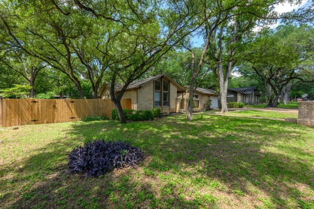 2507 Comburg Castle WAY, Austin, TX 78748