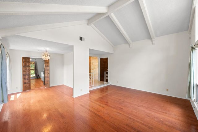 2507 Comburg Castle WAY, Austin, TX 78748