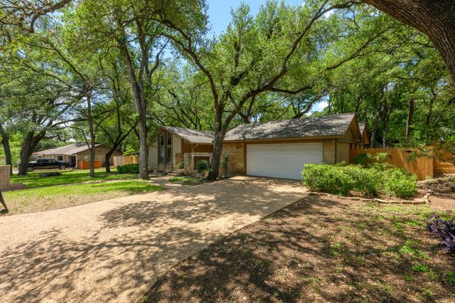 2507 Comburg Castle WAY, Austin, TX 78748