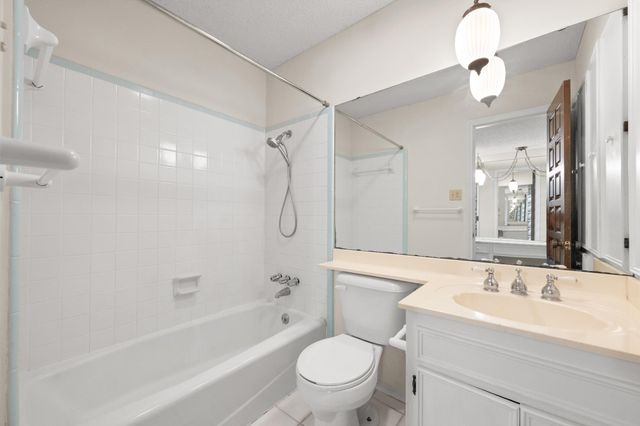 2507 Comburg Castle WAY, Austin, TX 78748