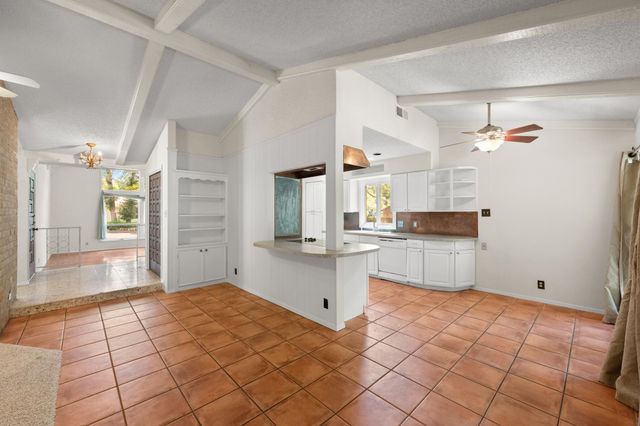 2507 Comburg Castle WAY, Austin, TX 78748