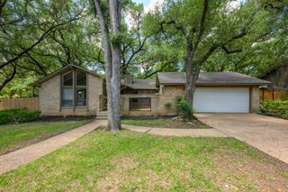 2507 Comburg Castle WAY, Austin, TX 78748