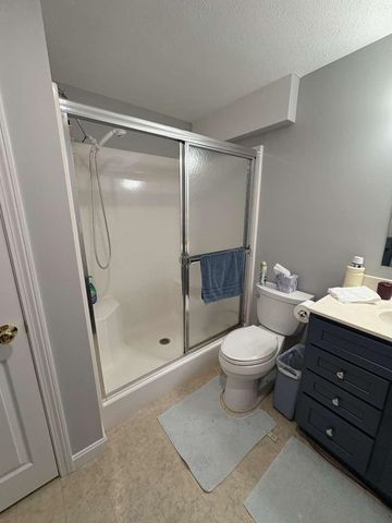 4 Ivy Lane, Nashua, NH 03063