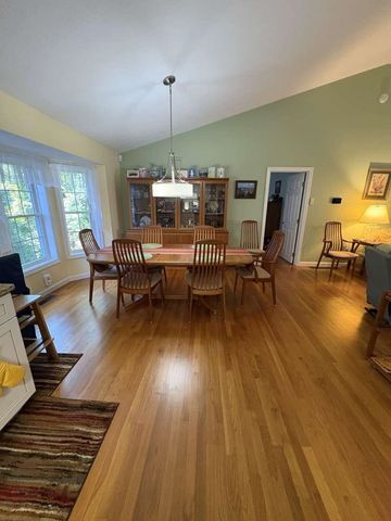4 Ivy Lane, Nashua, NH 03063