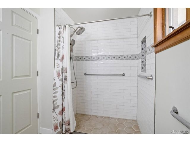 6604 S Lee Ct, Centennial, CO 80121