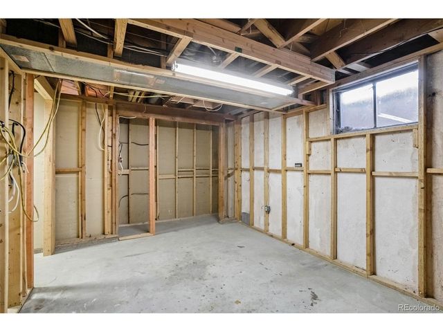 6604 S Lee Ct, Centennial, CO 80121