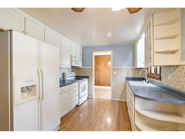 6604 S Lee Ct, Centennial, CO 80121